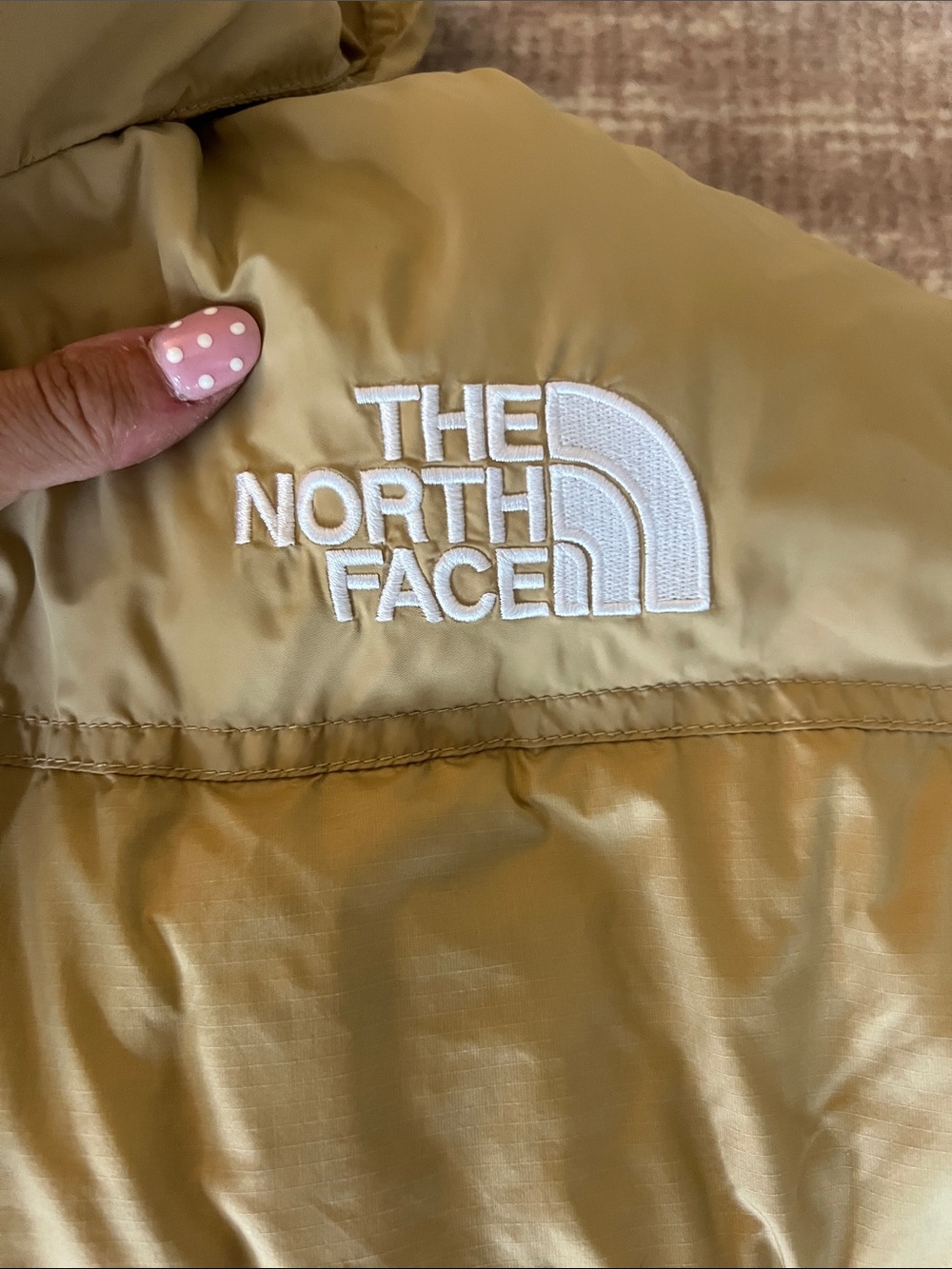 The North Face Women's 1996 Retro Nuptse Down Jacket NWOT - Picture 7 of 12